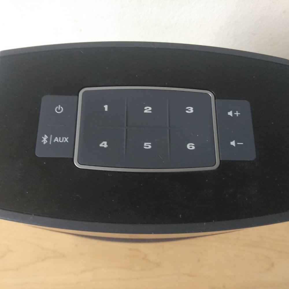 Bose SoundTouch 10 Wireless Music System - Picture 6 of 8